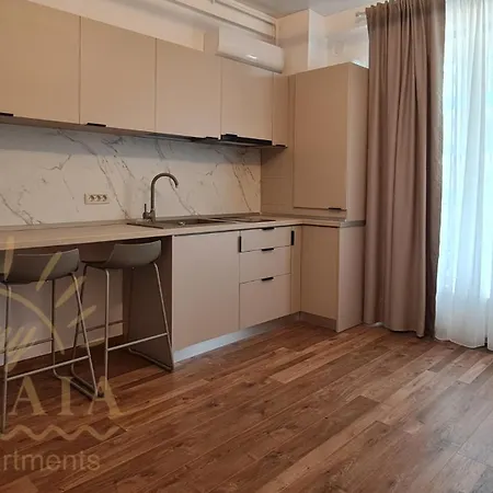 Apartment Seaside Residence 3 By Sunny Mamaia Navodari