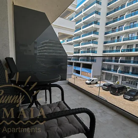 Seaside Residence 3 By Sunny Mamaia *